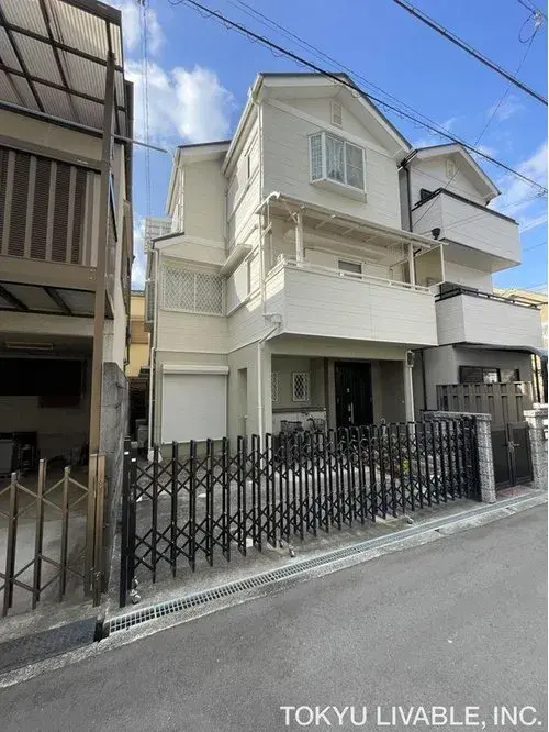 Akiya in Osaka