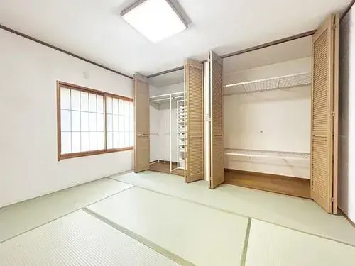 4LDK+S Hatsukaichi City Hiroshima Prefecture Property (12)