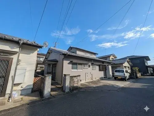 Akiya in Saga