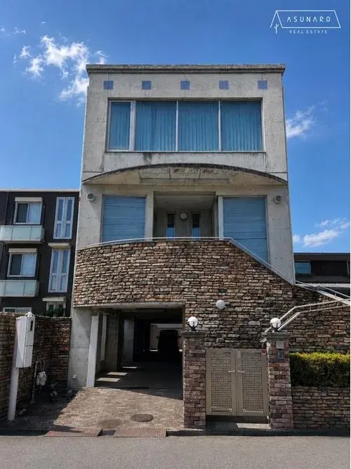 Akiya in Oita