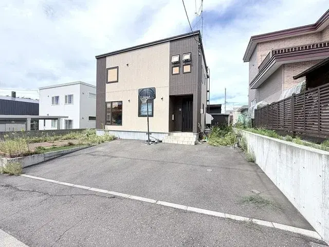 Akiya in Hokkaido