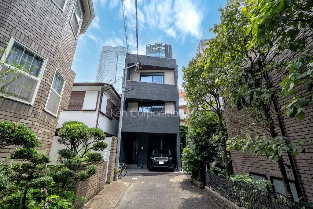 Akiya in Tokyo