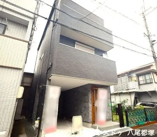 Akiya in Osaka