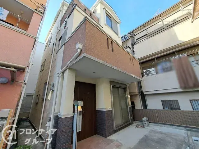 Akiya in Osaka