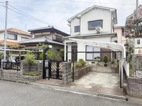Akiya in Osaka