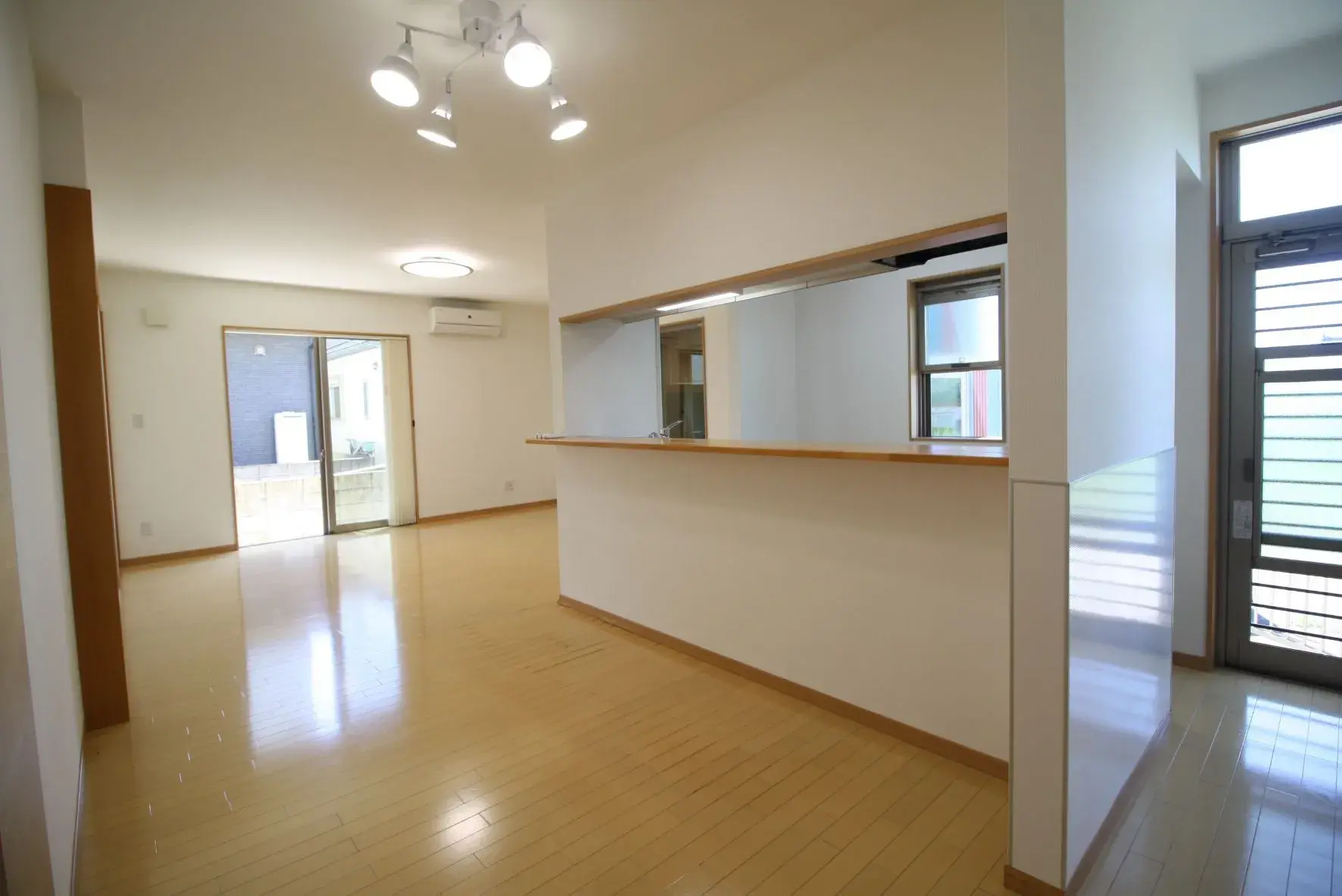 4LDK Zentsuji City Kagawa Prefecture (7)