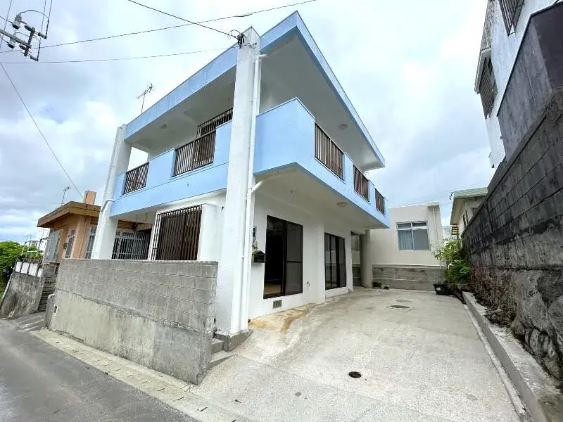 Akiya in Okinawa