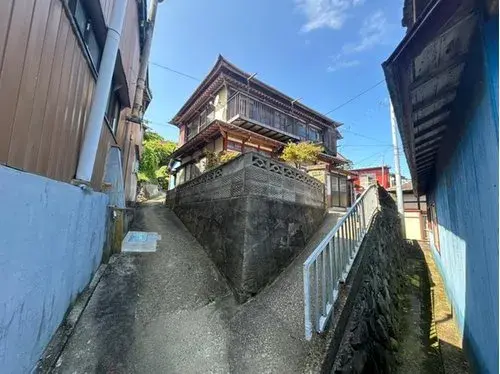 Slide 3