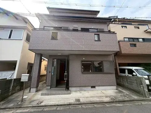 Akiya in Osaka