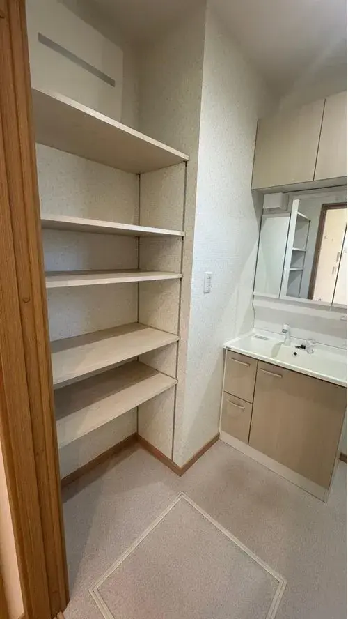 5LDK Property Hofu City Yamaguchi Prefecture (7)