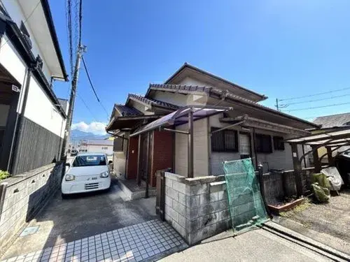 Akiya in Ehime