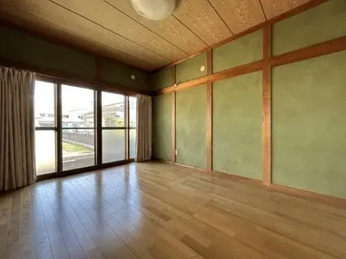 Ehime Niihama 4LDK Property (9)