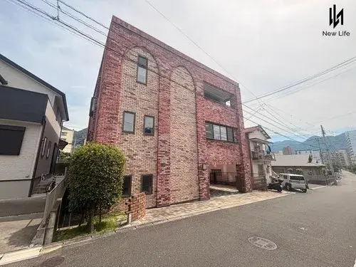 Akiya in Fukuoka