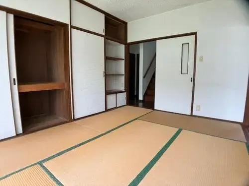 Miyazaki Prefecture Miyazaki City 5 Bedroom Property (12)