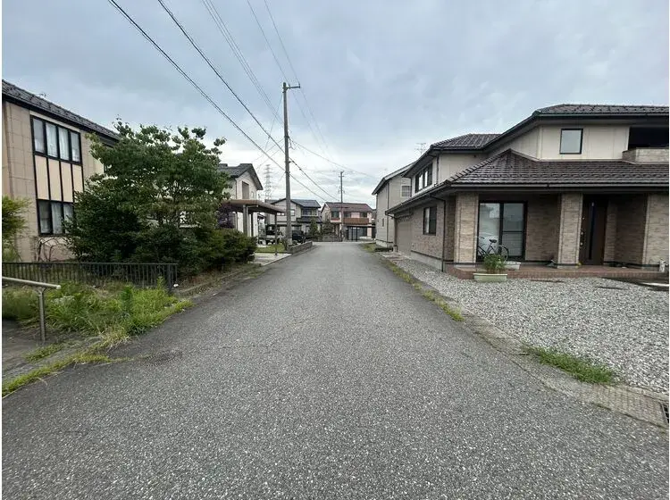 Propriété 2DK Funahashi-mura, Nakaniikawa-gun
Préfecture de Toyama (2)