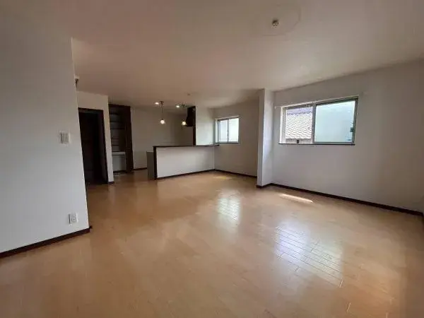 4LDK Property Neyagawa City Osaka Prefecture (3)
