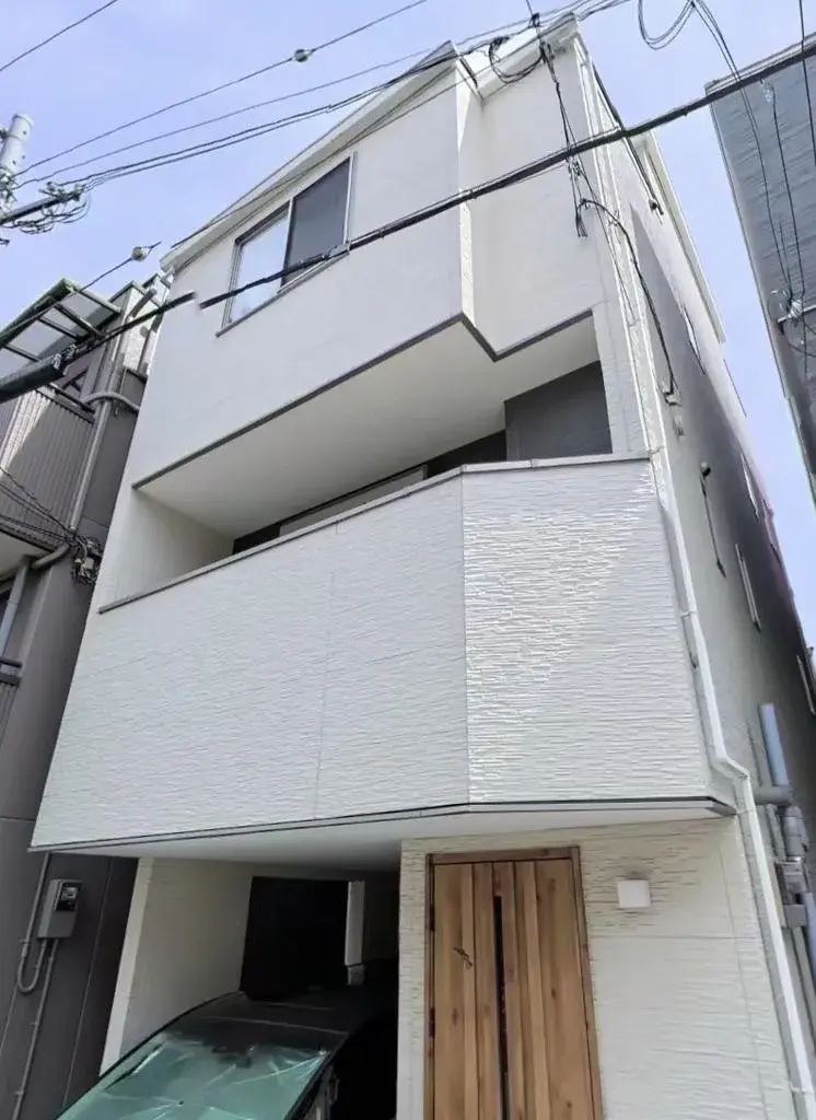 Akiya in Osaka
