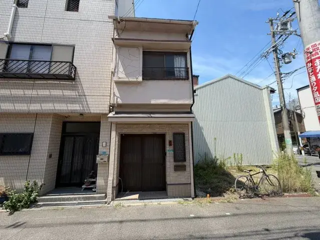 Akiya in Osaka