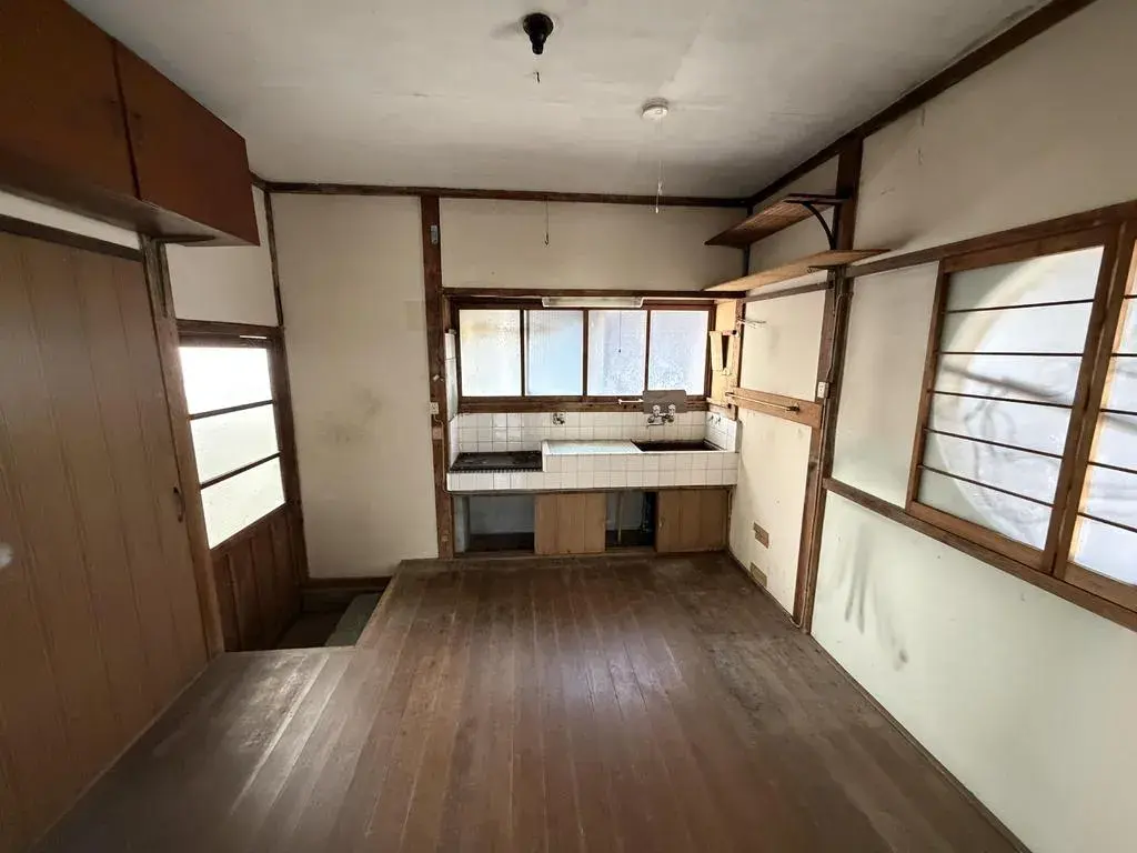 5DK Mihara City Hiroshima Prefecture (3)