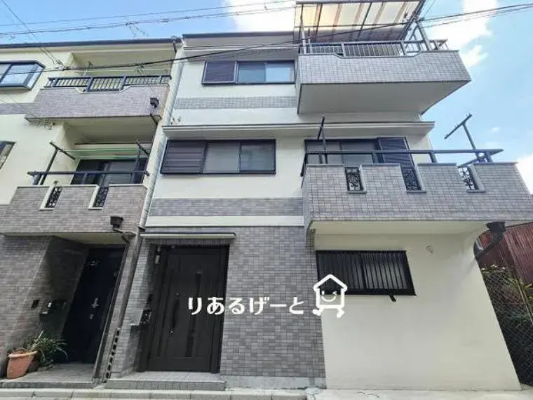 Akiya in Osaka