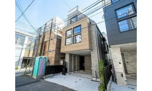 Akiya in Tokyo