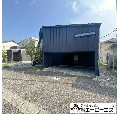 Akiya in Toyama