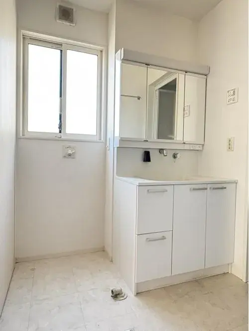 4LDK+S Property Yokkaichi City Mie Prefecture (20)