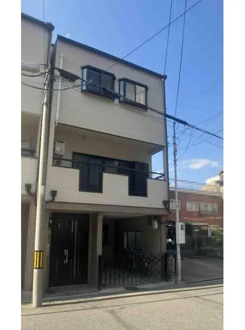 Akiya in Osaka