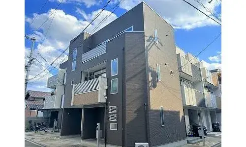 Akiya in Osaka