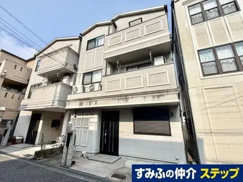 Akiya in Osaka