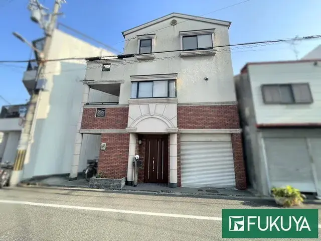 Akiya in Osaka