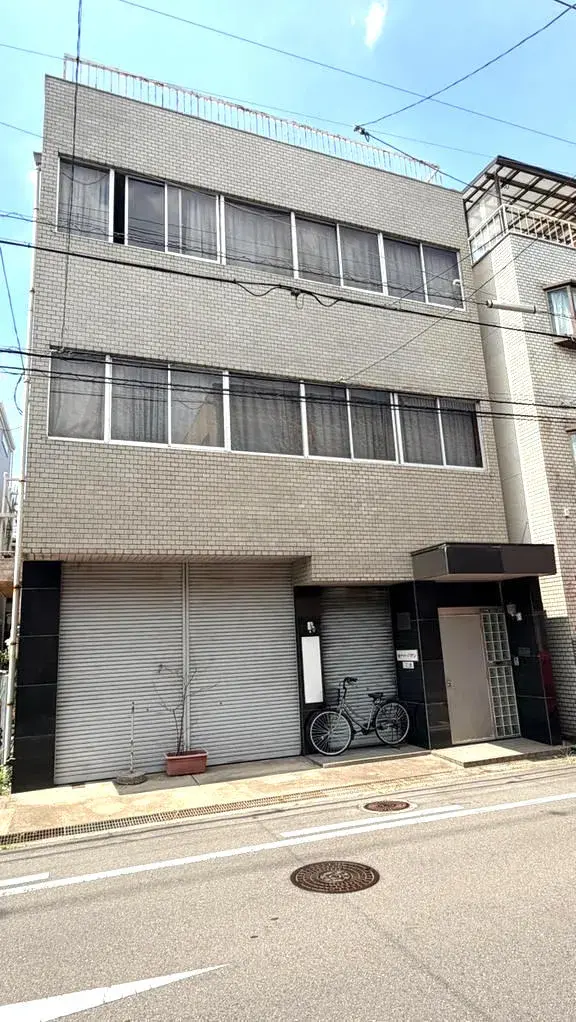 Akiya in Osaka