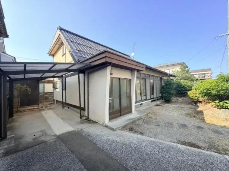 Akiya in 米子市