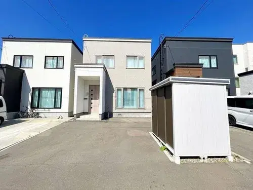 Hokkaido Sapporo 3-bedroom Property (2)