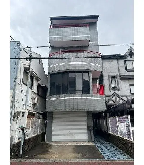Akiya in Osaka