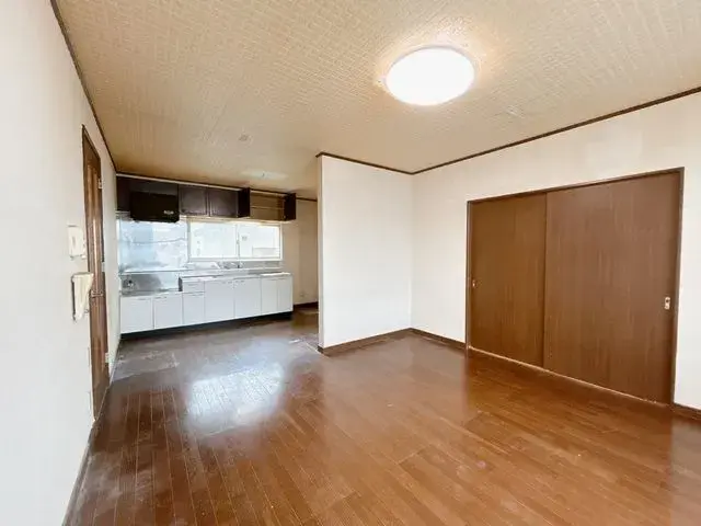 4LDK Property Toma-cho Hokkaido (8)