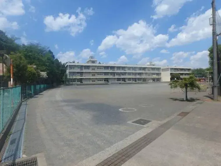 Недвижимость 4LDK Sagamihara City Kanagawa Prefecture (2)