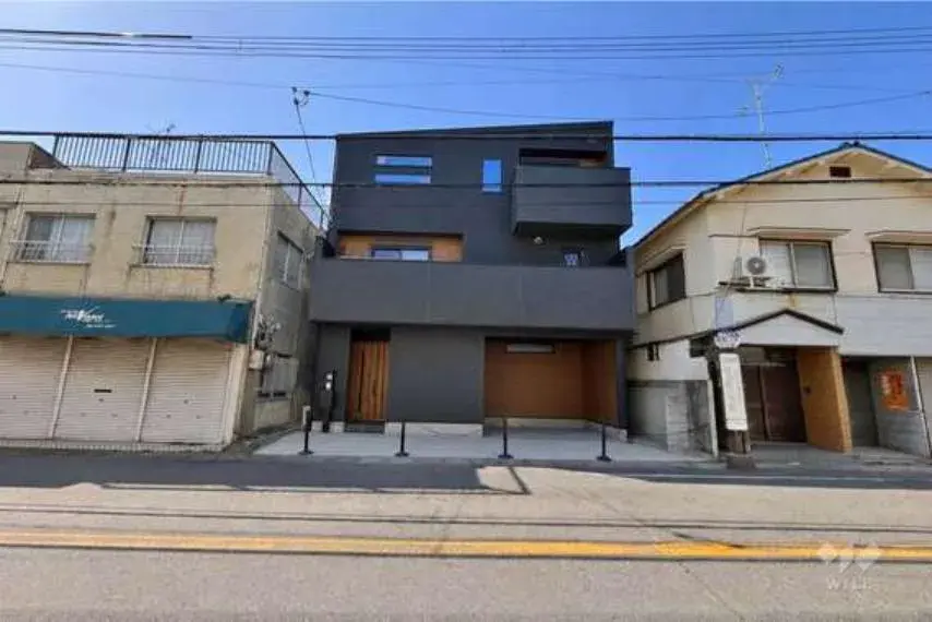 Akiya in Osaka
