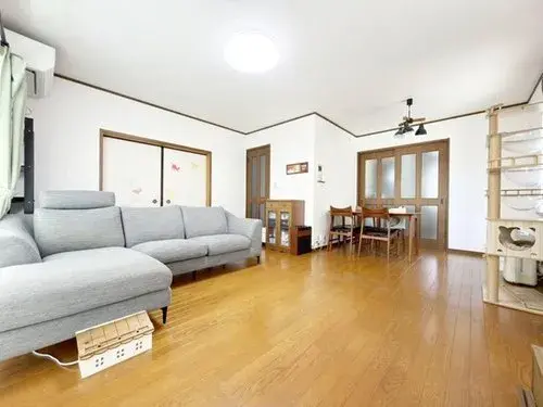 5LDK Property in Iruma City, Saitama Prefecture (2)
