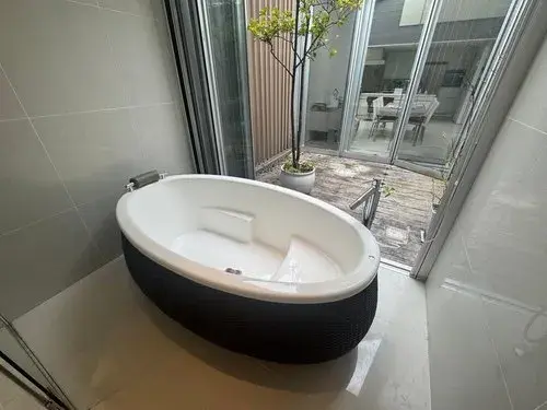 5 Bedroom Property Shinjuku Ward Tokyo (19)
