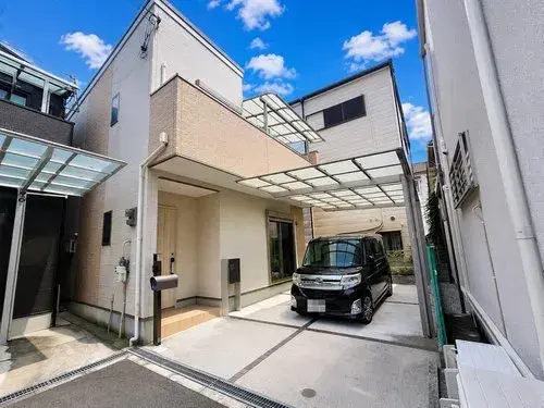 Akiya in Osaka