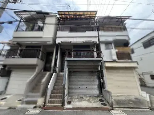 Akiya in Osaka