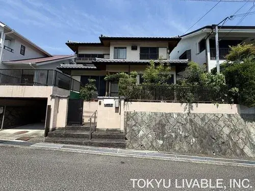 Akiya in Osaka