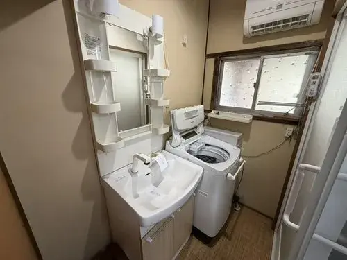 Hiroshima Prefecture Onomichi City 7-Bedroom Property (18)