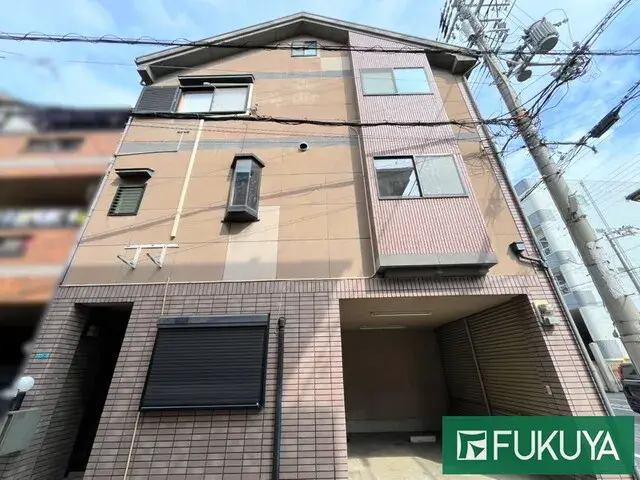 Akiya in Osaka