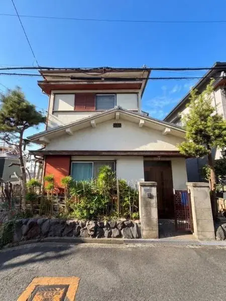 Akiya in Osaka