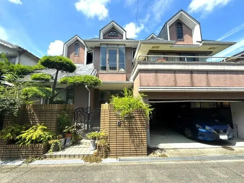 Akiya in Osaka