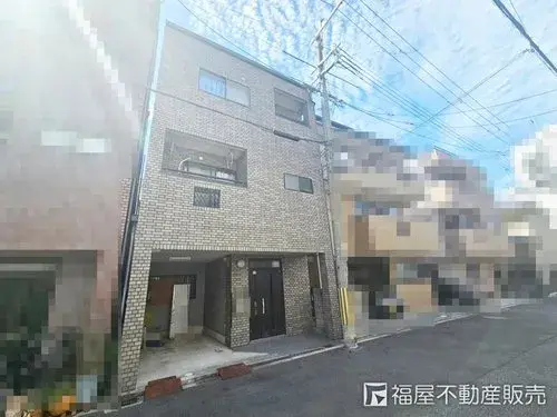 Akiya in Osaka