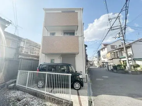 Akiya in Osaka
