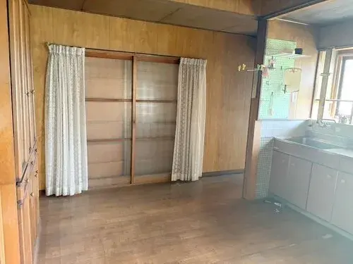 5DK Niihama City Ehime Prefecture (7)